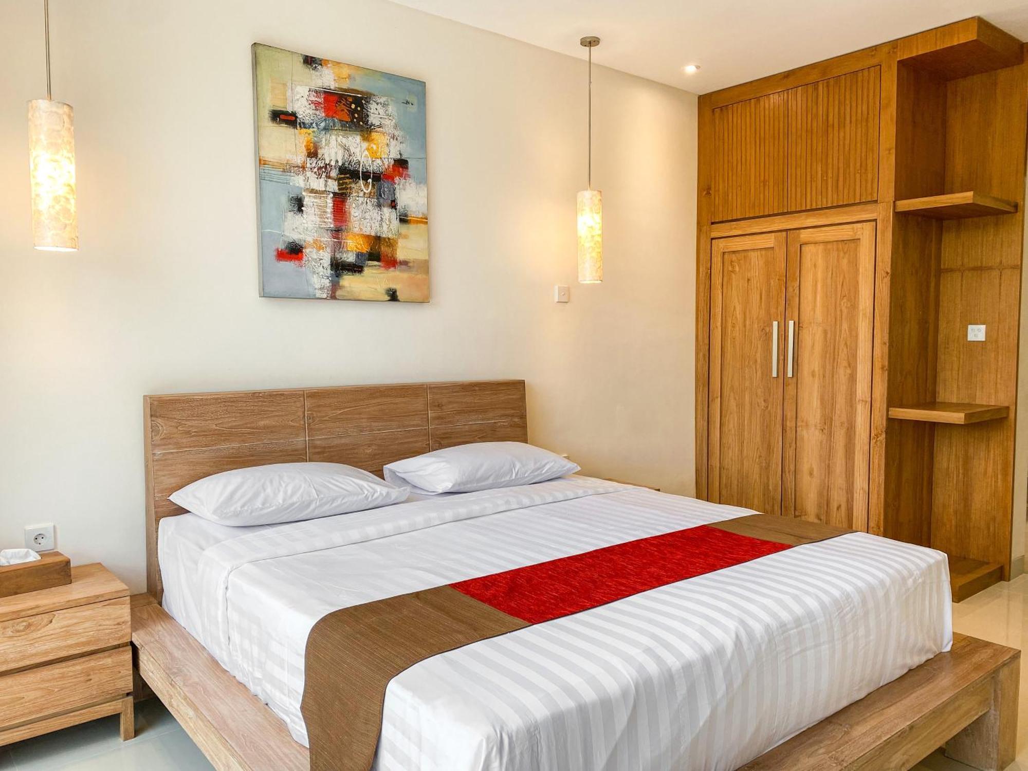Svarna Hotel 3*